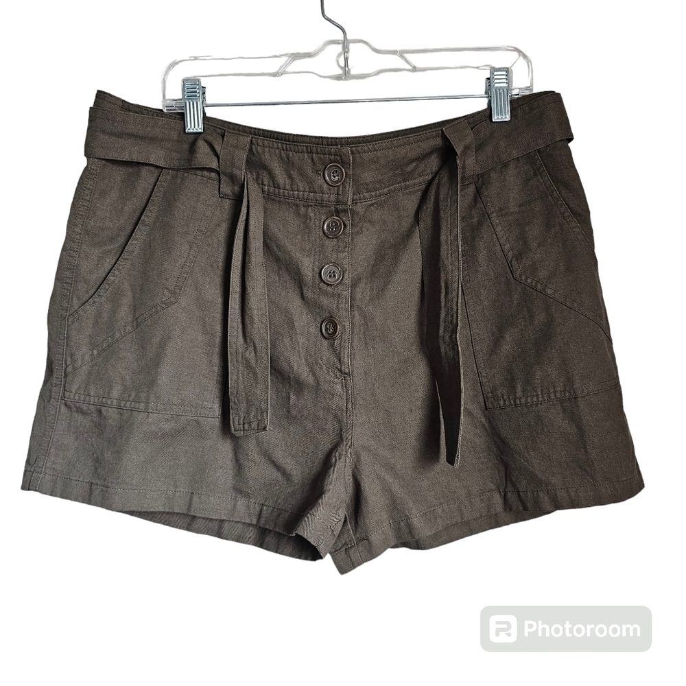Venus womens plus shorts with tie belt green size 16